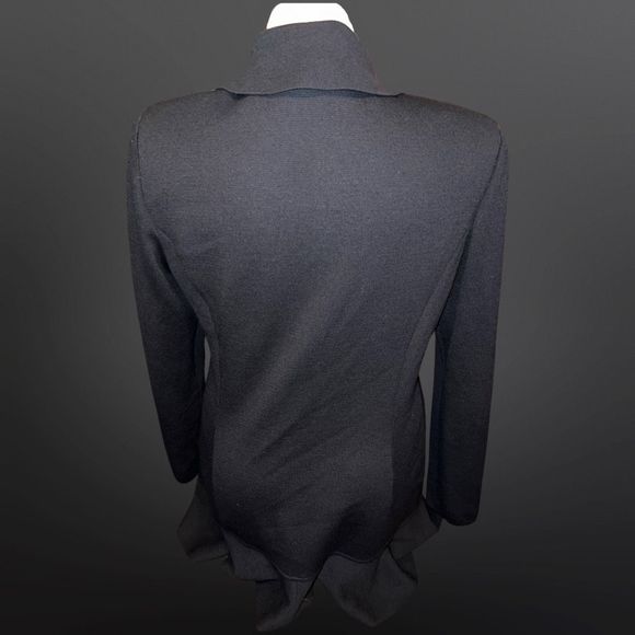 Plus Size St. John Cascading Black Ruffle Scalloped Bottom Knit Blazer Size 14 - Picture 6 of 6